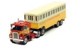 1:43 IXO 1959 International Harvester DCOF-405 Yamaha Pianos