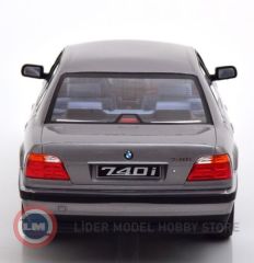 1:18 1994 BMW 740i (E38) Series 1