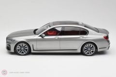 1:18 GT Spirit 2020 BMW M760i V12 Final Edition