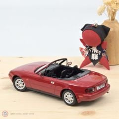 KUSURLU 1:18 Norev 1989 Mazda MX-5 Miata
