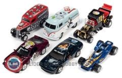 1:64 Johnny Lightning 1965 Volkswagen Type-2 Transporter - Monopoly