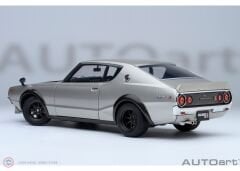 1:18 Autoart 1973 Nissan SKYLINE 2000 GT-R