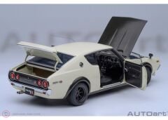 1:18 Autoart 1973 Nissan SKYLINE 2000 GT-R