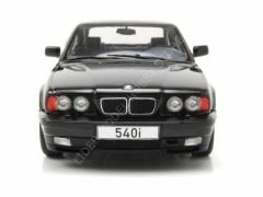 1:18 1992 BMW 5er (E34)