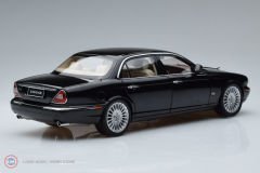 1:18 2003 Jaguar XJ-Series (X350)
