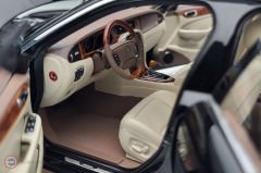 1:18 2003 Jaguar XJ-Series (X350)