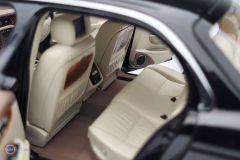 1:18 2003 Jaguar XJ-Series (X350)