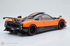 1:18 2009 PAGANI ZONDA CINQUE COUPE - ARANCIO ST.TROPEZ