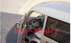 1:24 JMMC D70 Minibus
