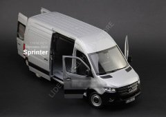 1:18 2018 Mercedes Benz Sprinter