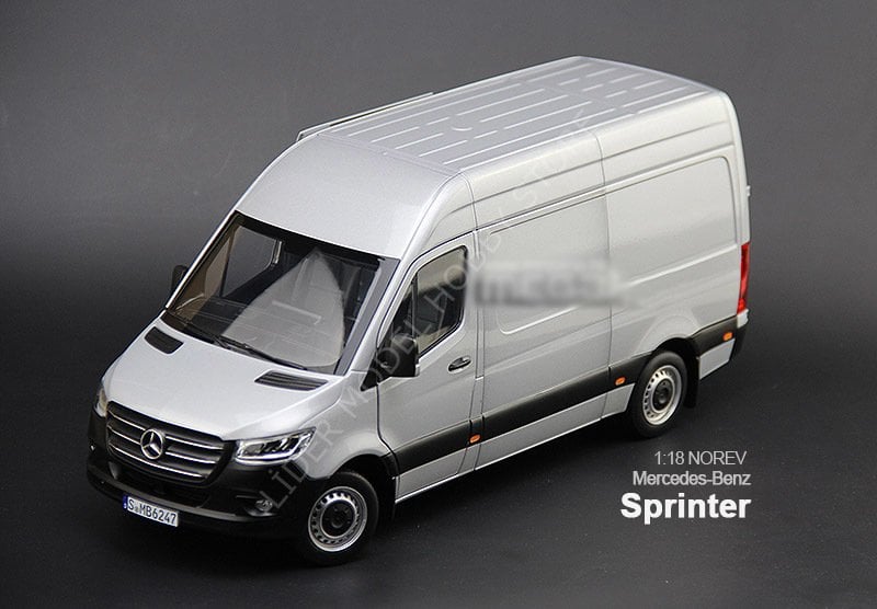 1:18 2018 Mercedes Benz Sprinter