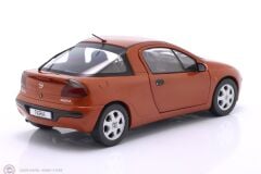 1:24 WhiteBox Opel Tigra 1994 - copper