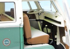 1:18 1962 Volkswagen T1b Samba