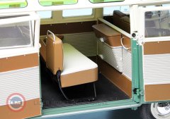 1:18 1962 Volkswagen T1b Samba