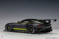 1:18 Aston Martin Vulcan 70262 (Matt Black)