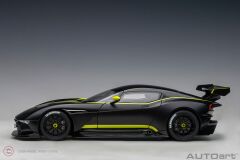 1:18 Aston Martin Vulcan 70262 (Matt Black)