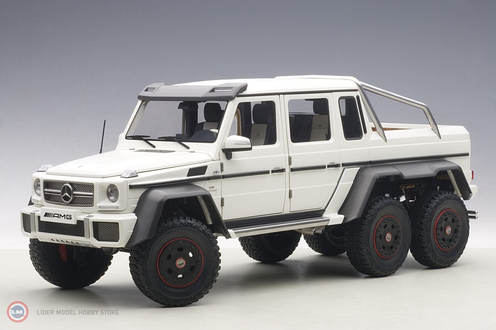 1:18 2013 Mercedes Benz G63 AMG 6x6