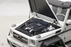 1:18 2013 Mercedes Benz G63 AMG 6x6