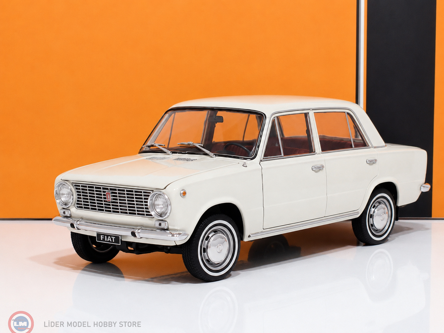 1:18 IXO 1970 Fiat 124