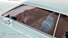 1:18 MCG 1978 Lincoln Continental Mark V