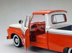 1:18 1965 Ford F-100 Custom Cab Pickup