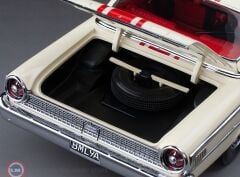 1:18 Sunstar 1963 Ford Galaxie 500 XL No45 Jack Sears British Saloon Car Championship Winner