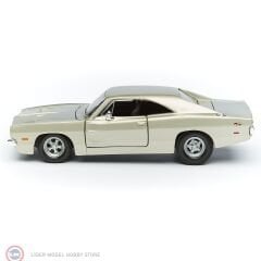 1:25 Maisto 1969 Dodge Charger RT