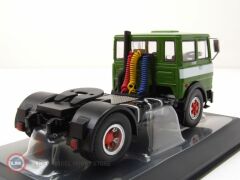 1:43 IXO 1961 Fiat 690 T1