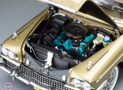 1:18 Sunstar 1958 Buick Riviera Coupe