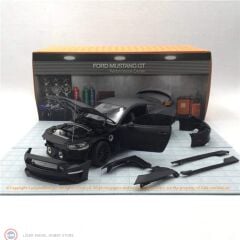 1:18 Diecast Masters 2019 Ford Mustang GT 5.0 Coupe Satin Black