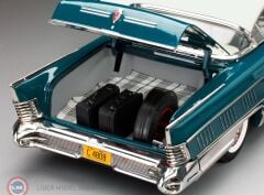 1:18 Sunstar 1958 Buick Riviera Coupe