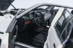 1:18 Minichamps 1986 BMW 730i E32 - White