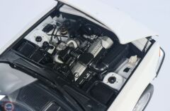 1:18 Minichamps 1986 BMW 730i E32 - White