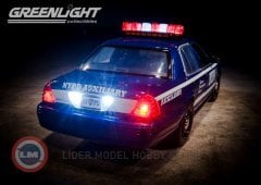 1:18 2001 Ford Crown Victoria NYPD Polis Aracı