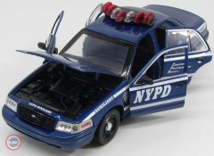 1:18 2001 Ford Crown Victoria NYPD Polis Aracı