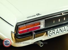 1:18 1975 Ford Granada MK I Limosine