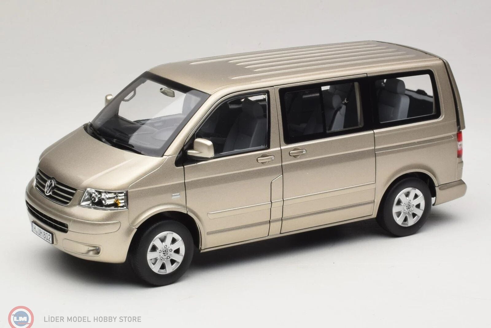 1:18 Norev 2003 Volkswagen T5 Multivan