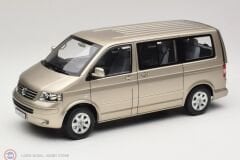 1:18 Norev 2003 Volkswagen T5 Multivan