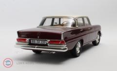 KUSURLU 1:18 1959 Mercedes Benz 220SE W111