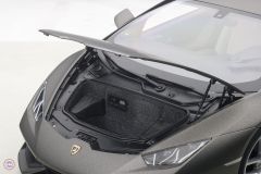 1:12 Lamborghini Huracan LP610-4 Gümüş