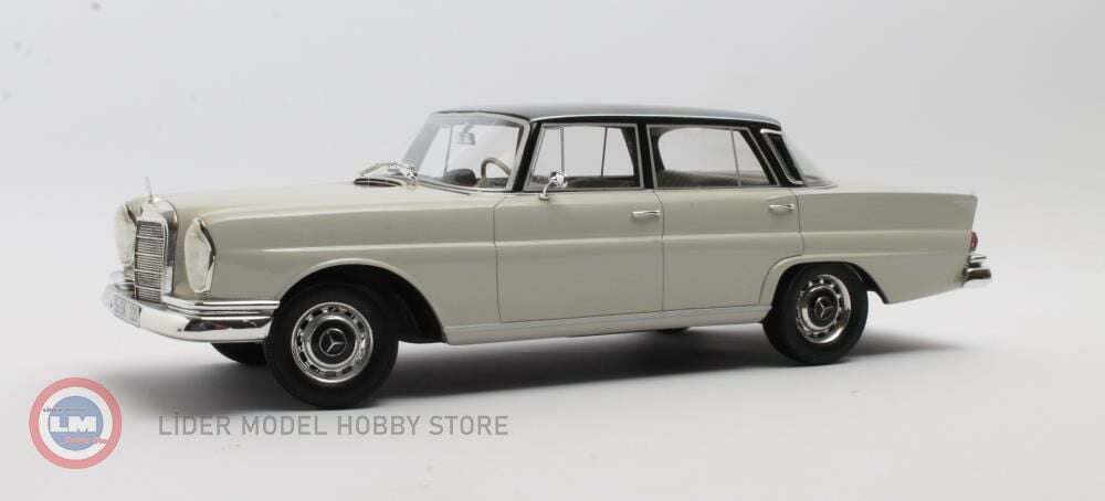 1:18 1959 Mercedes Benz 220SE W111