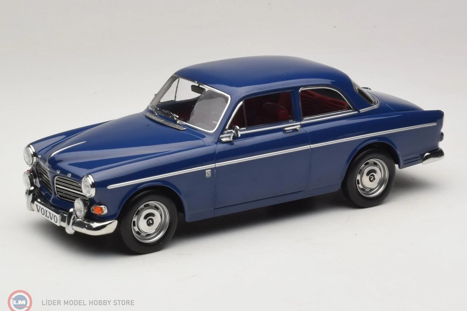 1:18 Norev 1966 Volvo Amazon Limousine