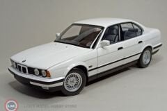 1:18 Minichamps 1988 BMW 535i E34