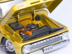 1:18 1965 Chevrolet C-10 Stepside Pickup Lowrider