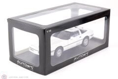 1:18 Autoart 1986 Chevrolet Corvette Spider
