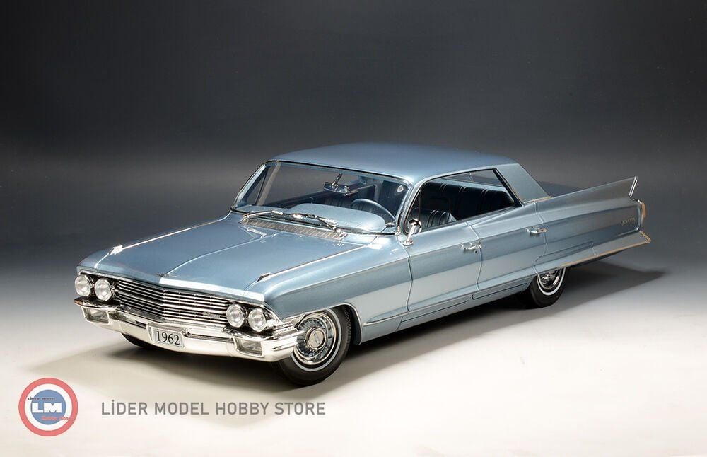 1:18 GLM STAMP 1962 Cadillac Sedan de Ville - Newport blue metallic