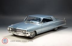 1:18 GLM STAMP 1962 Cadillac Sedan de Ville - Newport blue metallic