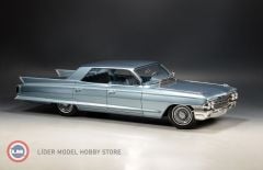 1:18 GLM STAMP 1962 Cadillac Sedan de Ville - Newport blue metallic