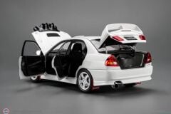 1:18 Motorhelix 1999 Mitsubishi Lancer Evo 4 GSR Base Rally