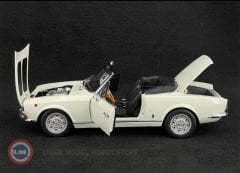 1:18 1966 Fiat 124 Spider BS Cabrio